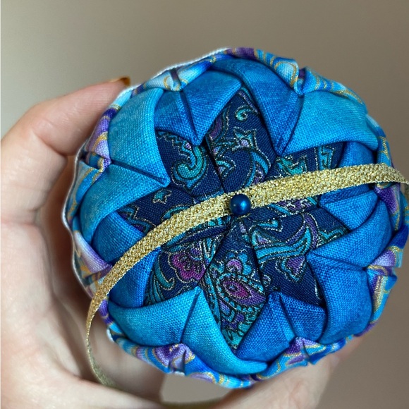 Original hand crafted by me quilted ornament theme “Kamala Harris I am with her“ - Picture 8 of 9